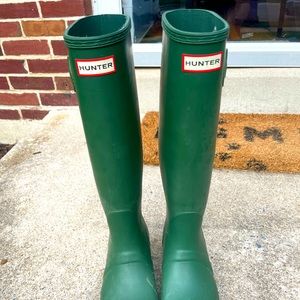 Hunter brand rain boots